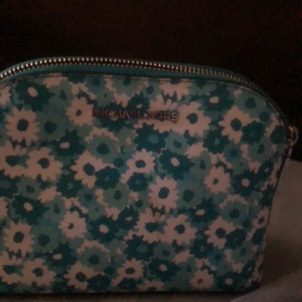 Small cosmetic bag